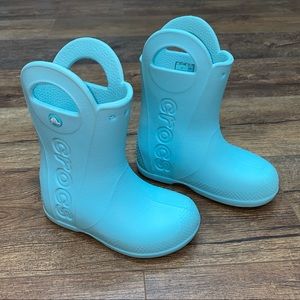 Crocs kids “handle it” rain boots size 11